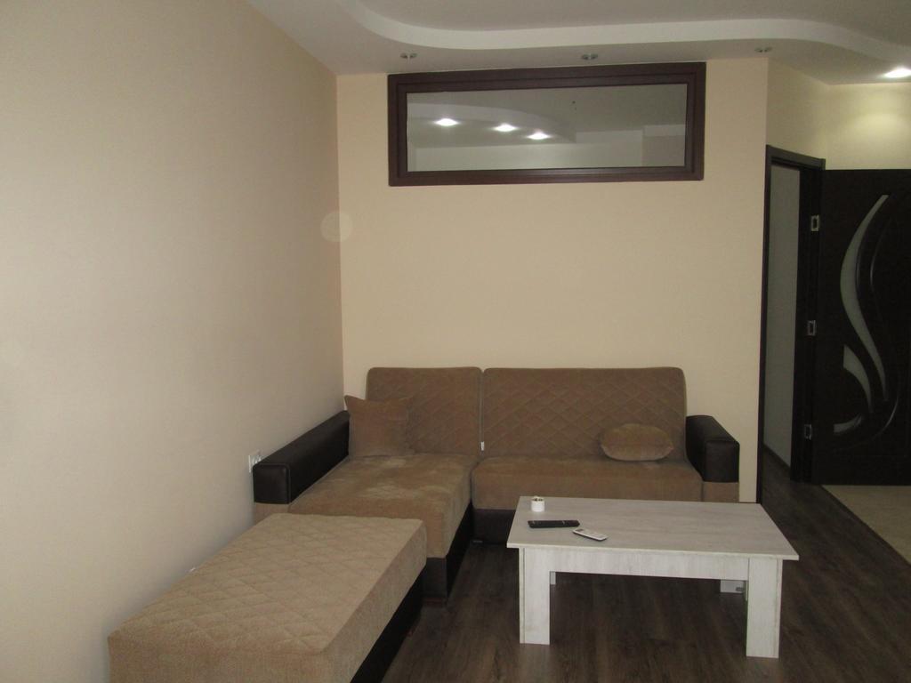 Mari Apartment Batumi Eksteriør billede