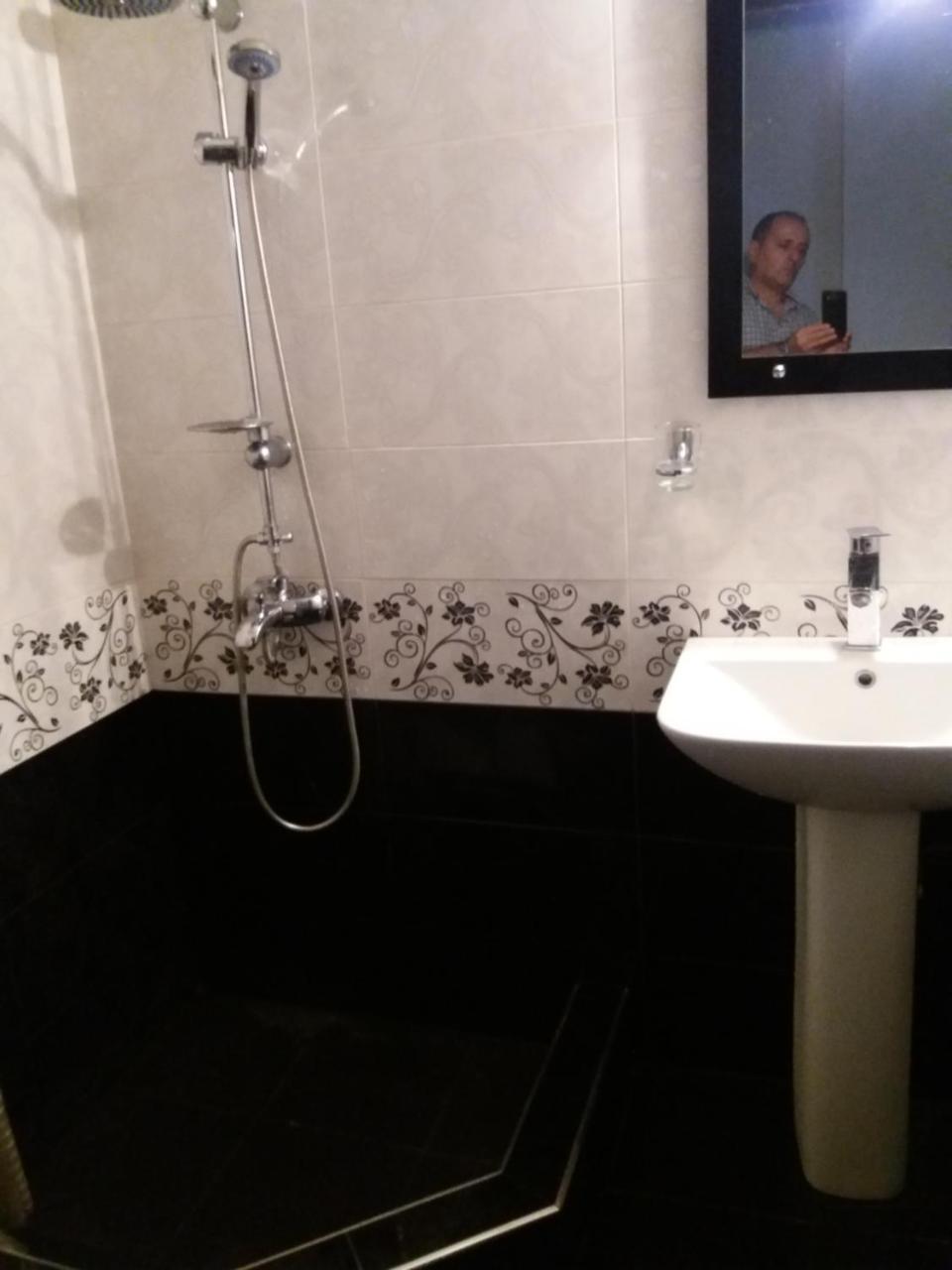 Mari Apartment Batumi Eksteriør billede
